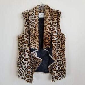Velvet By Graham & Spencer Animal Print Faux Fur Vest Medium